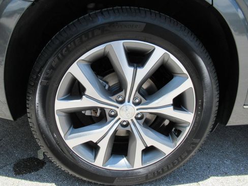 Used 2022 Hyundai Palisade Limited FWD image 7