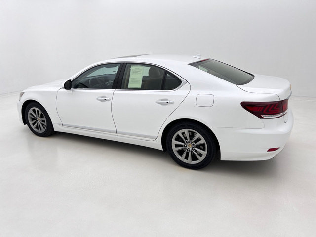 Used 2013 Lexus LS 460 AWD w/ Comfort Pkg image 10