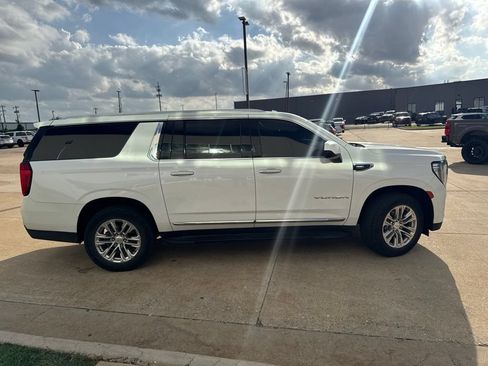 Used 2021 GMC Yukon XL SLT RWD image 10