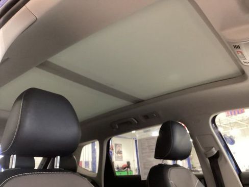 Used 2023 Volkswagen Taos SEL image 20