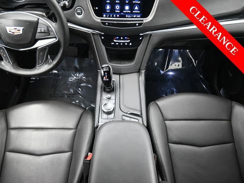 Used 2025 Cadillac XT5 Premium Luxury image 28