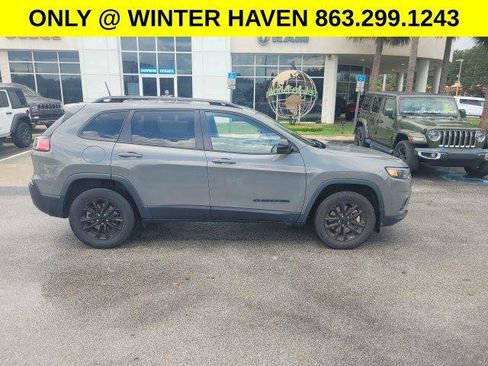 Certified 2023 Jeep Cherokee Altitude Lux image 1