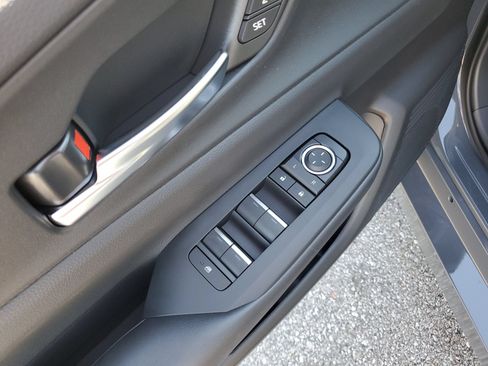 New 2026 Toyota Prius Plug-In Hybrid FWD image 20