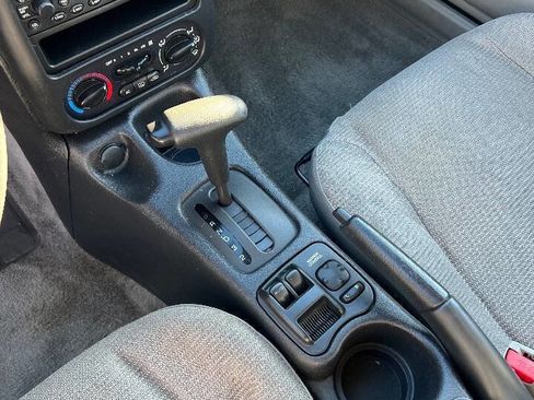 Used 2002 Saturn S-Series SC1 w/ SC1 Option Pkg 1 image 14