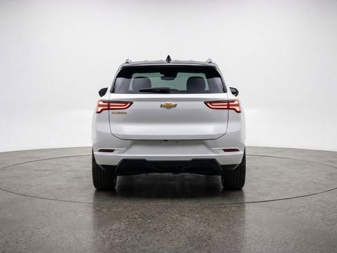 Used 2025 Chevrolet Equinox LT FWD image 7