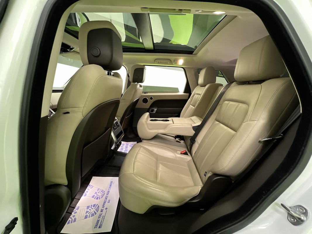 Used 2018 Land Rover Range Rover Sport HSE AWD/4WD image 28