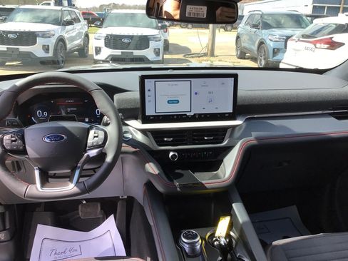 New 2026 Ford Explorer ST-Line w/ ST-Line Street Pack RWD image 2