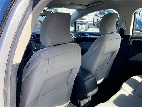 Used 2018 Ford Fusion S FWD image 12
