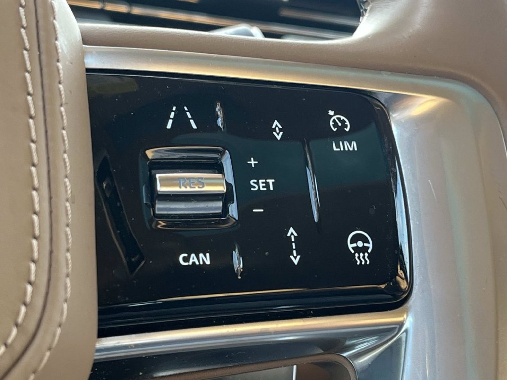 Certified 2023 Land Rover Range Rover SE AWD/4WD image 40