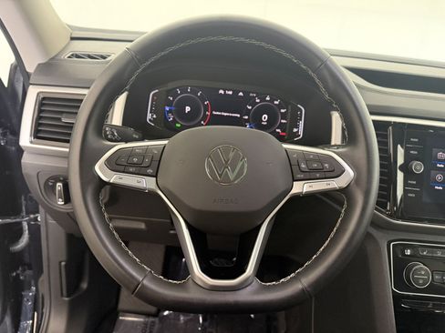Used 2023 Volkswagen Atlas SE w/ Panoramic Sunroof Package AWD/4WD image 24