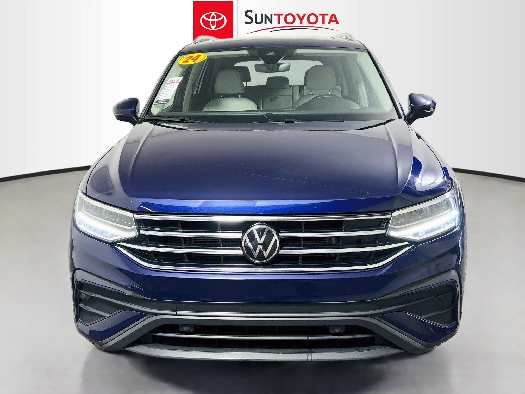 Used 2024 Volkswagen Tiguan SE FWD image 10
