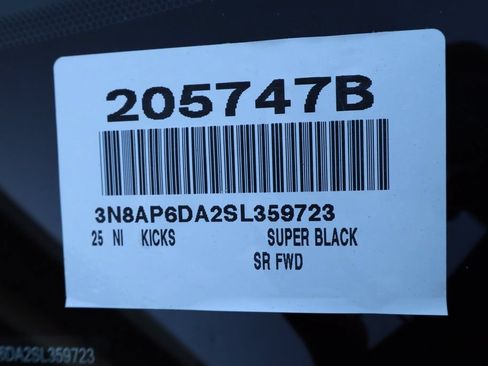 Used 2025 Nissan Kicks SR FWD image 42