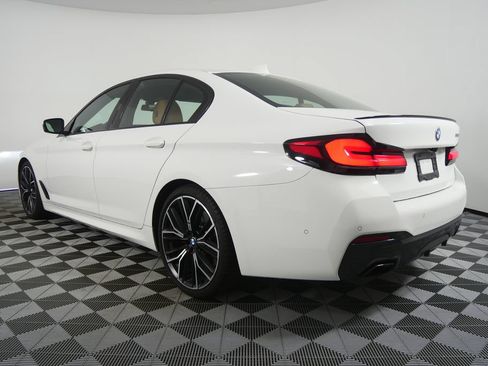 Used 2023 BMW 530i w/ M Sport Package RWD image 5
