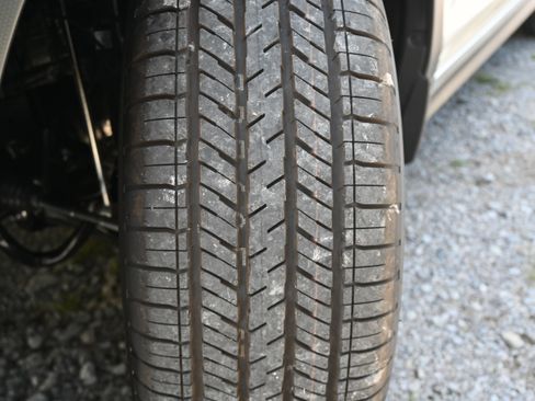 Certified 2025 Subaru Crosstrek 2.0i Premium image 12