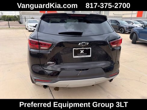 Used 2023 Chevrolet Blazer LT FWD image 3