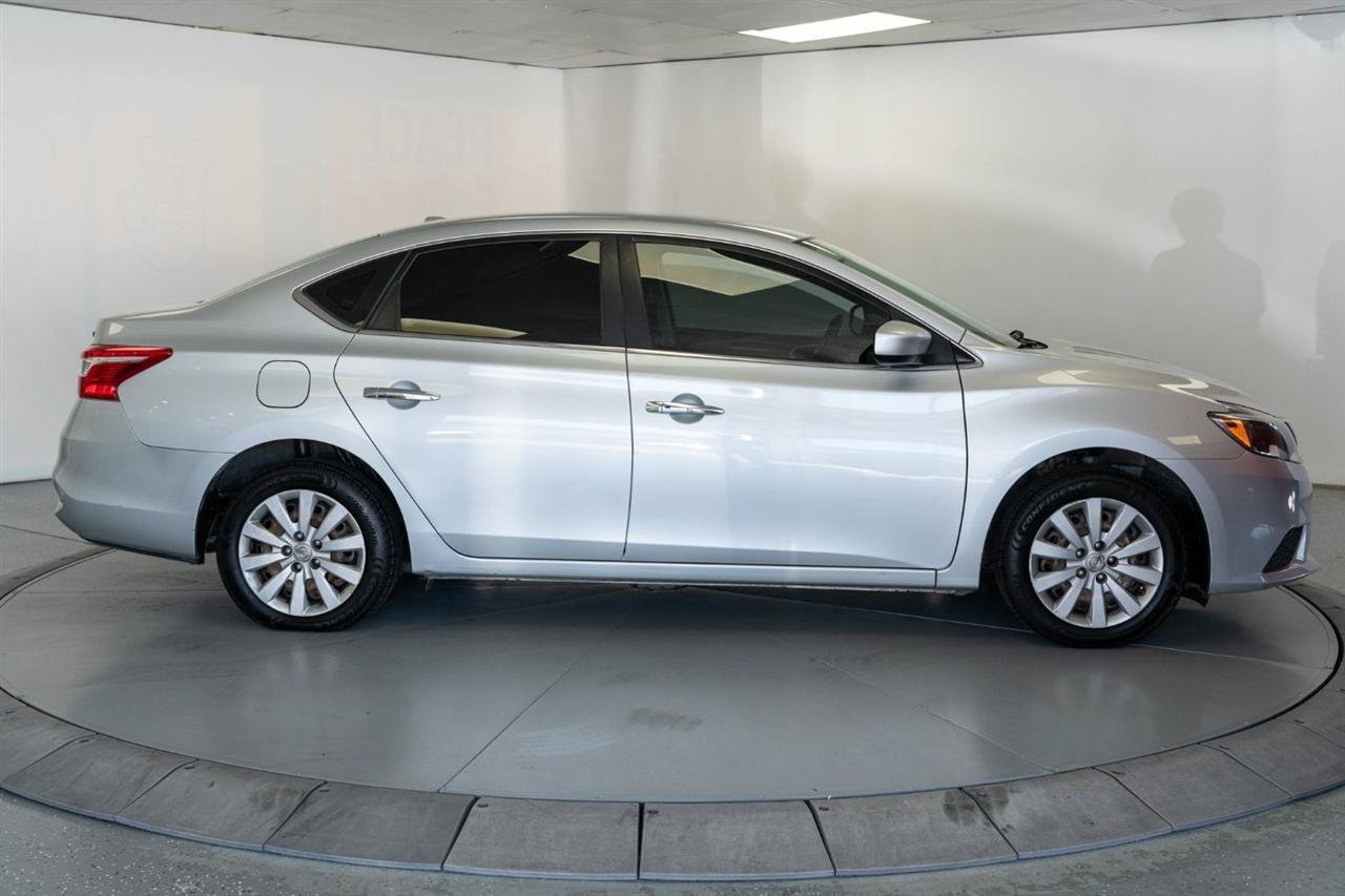 Used 2017 Nissan Sentra SV FWD image 8