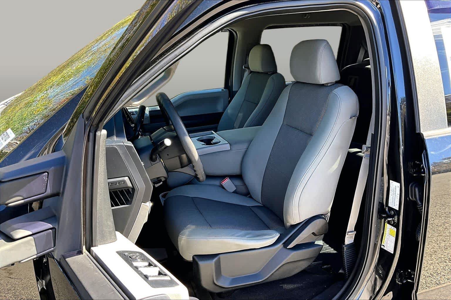 Used 2015 Ford F150 XL w/ Equipment Group 101A Mid AWD/4WD image 9