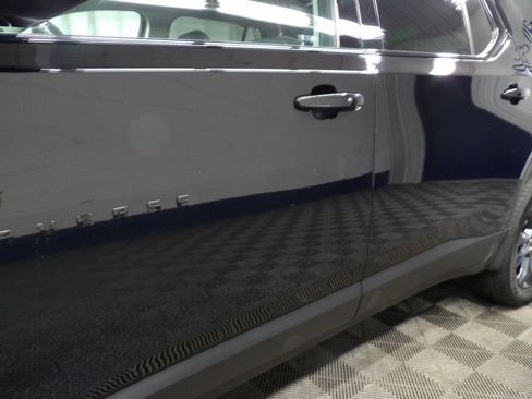 Used 2021 Chevrolet Traverse RS w/ LPO, Floor Liner Package AWD/4WD image 47