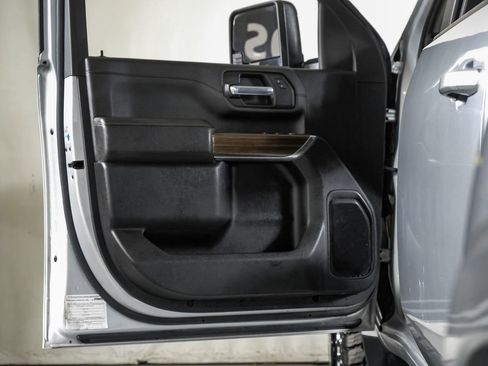 Used 2023 Chevrolet Silverado 3500 LT w/ Convenience Package image 34