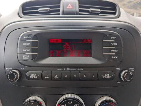 Used 2014 Kia Soul image 16