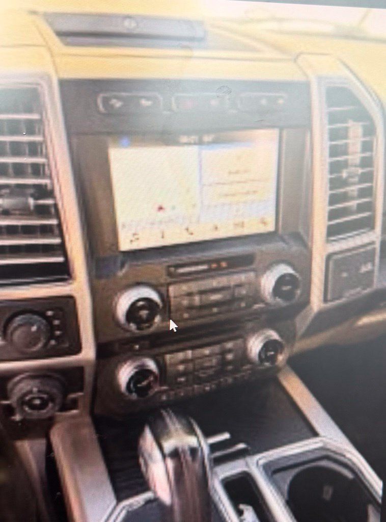 Used 2018 Ford F150 Platinum w/ Equipment Group 701A Luxury AWD/4WD image 7