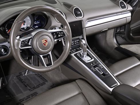 Used 2017 Porsche 718 Boxster S RWD image 14