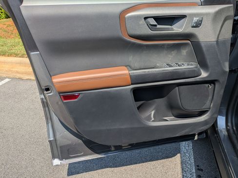 New 2025 Ford Bronco Sport Outer Banks w/ Sasquatch Outer Banks Package image 10