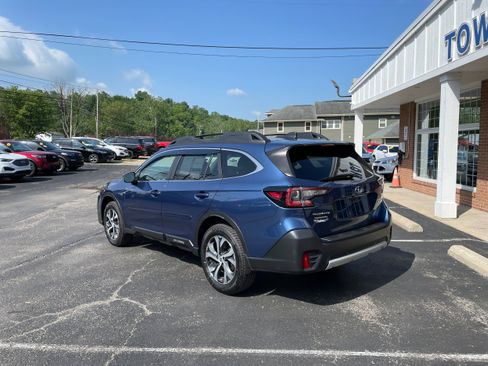 Used 2022 Subaru Outback Limited w/ Popular Package #2 AWD/4WD image 7