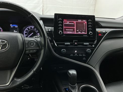 Used 2021 Toyota Camry SE FWD image 33