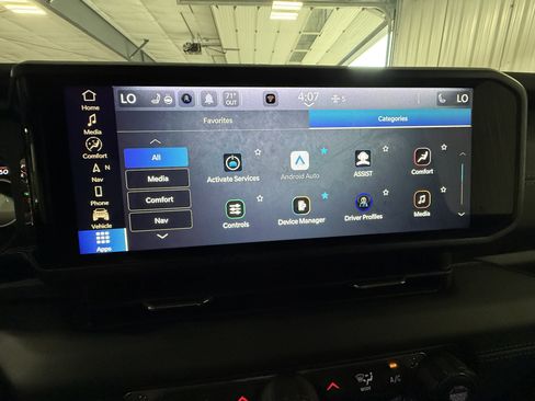 Used 2026 Jeep Wrangler Unlimited Sahara AWD/4WD image 30