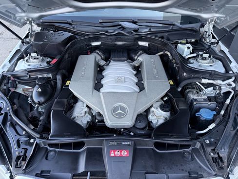 Used 2010 Mercedes-Benz E 63 AMG Sedan image 33
