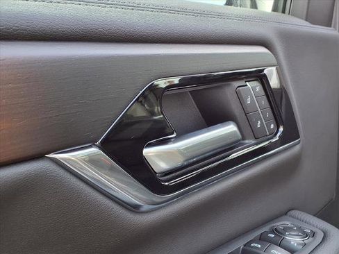 New 2026 GMC Yukon XL Denali w/ Sun & Power Step Package image 16