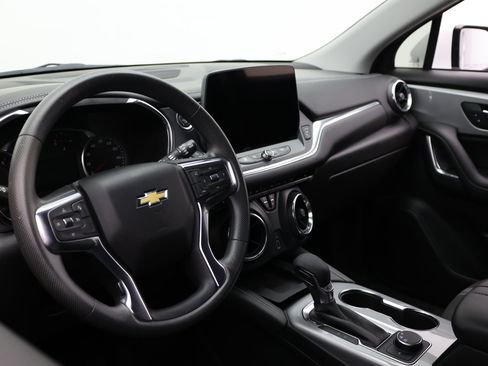 Used 2024 Chevrolet Blazer LT w/ Convenience Package FWD image 15