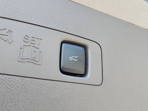 Used 2022 Lincoln Corsair AWD w/ Premium Package image 29