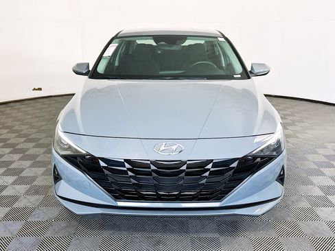 Used 2023 Hyundai Elantra SEL FWD image 8