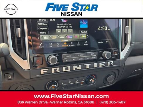 Used 2025 Nissan Frontier SV RWD image 17