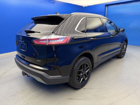 Used 2024 Ford Edge SEL w/ Convenience Package AWD/4WD image 7