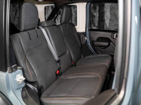 Used 2024 Jeep Wrangler Unlimited AWD/4WD image 14