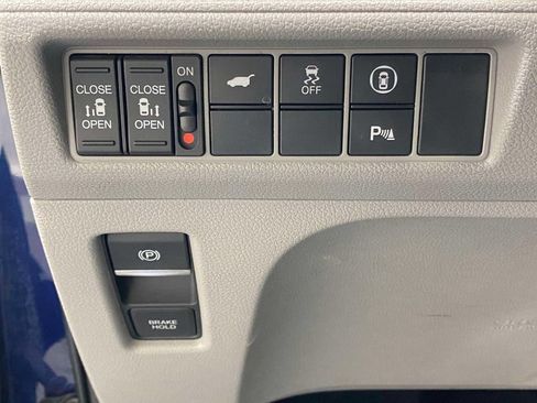 Used 2023 Honda Odyssey Touring image 21