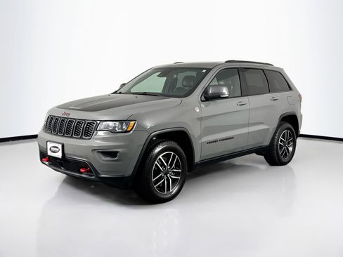 Used 2021 Jeep Grand Cherokee Trailhawk w/ Trailhawk Luxury Group image 6