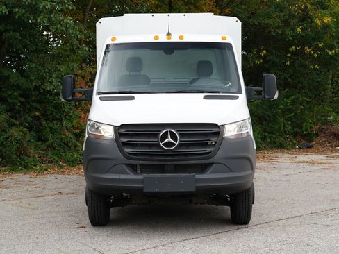 Used 2023 Mercedes-Benz Sprinter 3500 image 8