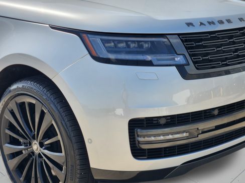 Certified 2025 Land Rover Range Rover SE AWD/4WD image 31