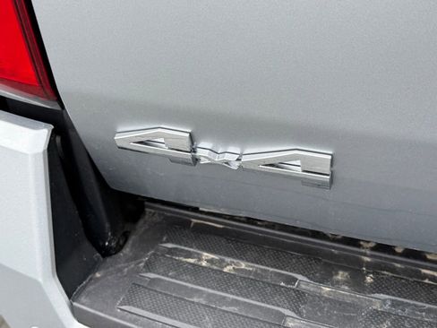 New 2025 Toyota Tacoma SR5 image 12