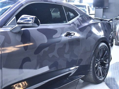 Used 2017 Chevrolet Camaro ZL1 RWD image 12