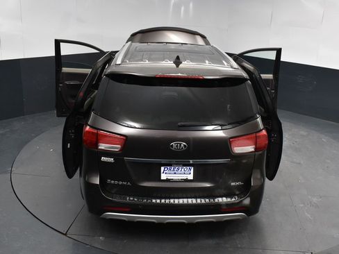 Used 2016 Kia Sedona SX Limited image 22