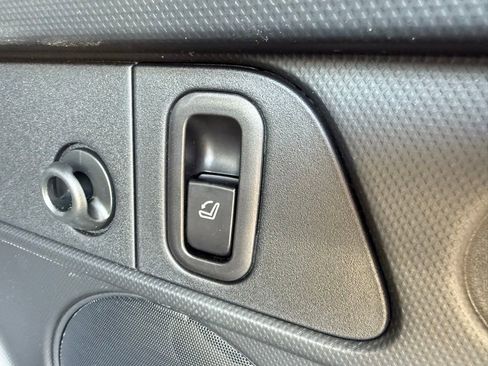 Certified 2025 Subaru Forester Limited w/ Popular Package #1 image 27