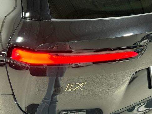 Used 2023 BMW iX M60 AWD/4WD image 68