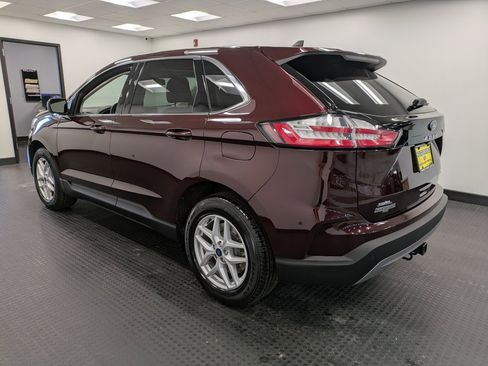 Used 2022 Ford Edge SEL w/ Convenience Package image 6