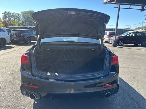 Used 2018 Acura TLX V6 w/ Technology & A-SPEC Pkg AWD/4WD image 11
