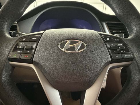Used 2018 Hyundai Tucson SEL image 18